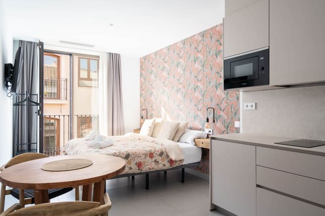 15 soveværelse Byhus til salg i Lagunillas, Málaga by - € 4.800.000 (Ref: 8703247)