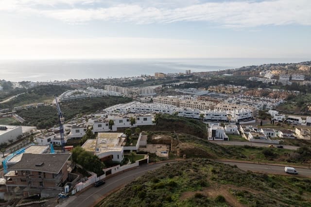 Byhus til salg i La Cala de Mijas, Mijas med swimmingpool - € 840.000 (Ref: 8708290)