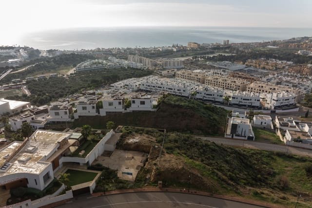 Byhus til salg i La Cala de Mijas, Mijas med swimmingpool - € 840.000 (Ref: 8708290)