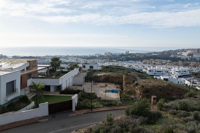 Byhus til salg i La Cala de Mijas, Mijas med swimmingpool - € 840.000 (Ref: 8708290)