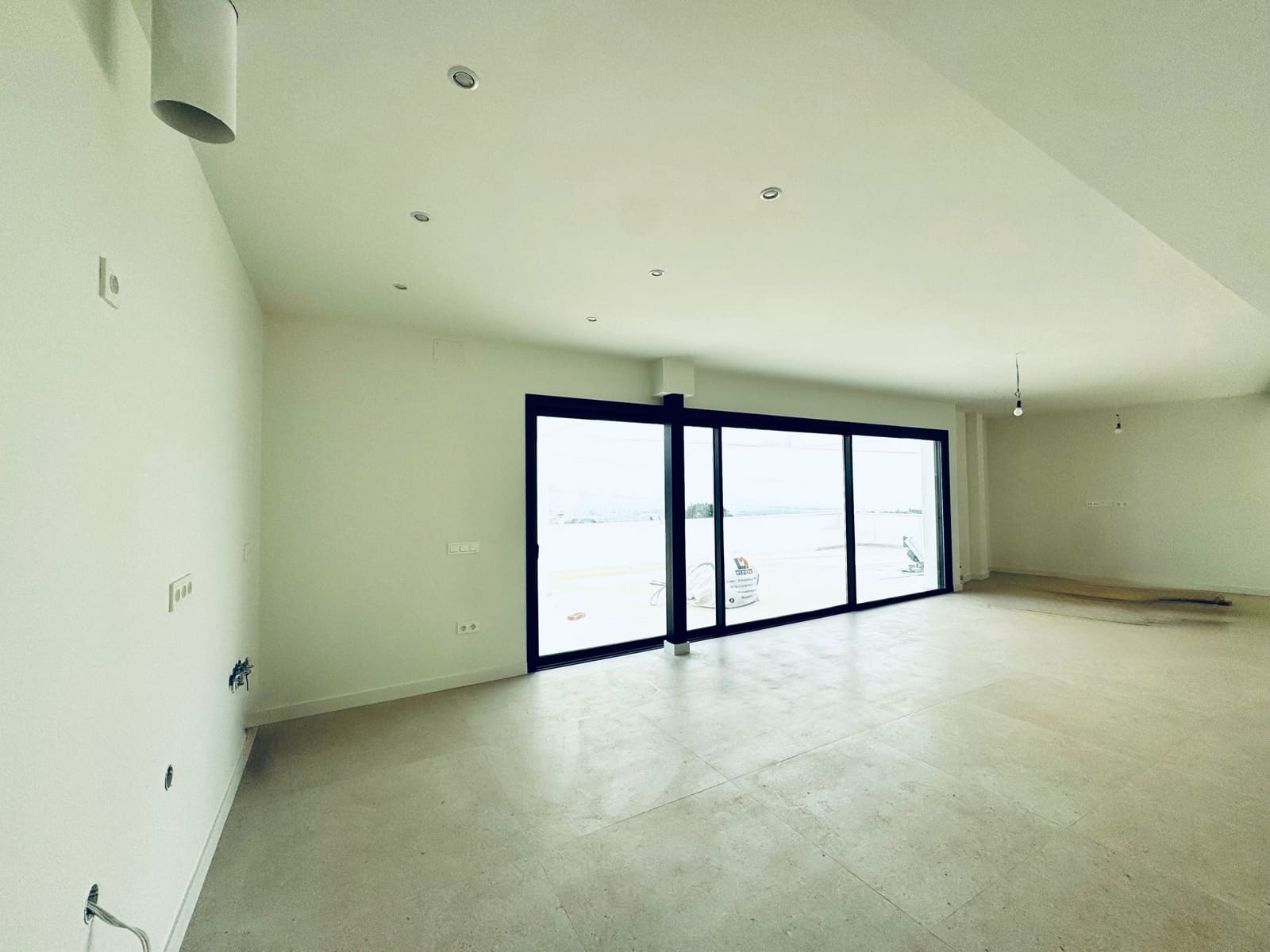 4 quarto Moradia para venda em Alhaurin de la Torre - 890 000 € (Ref: 8735797)