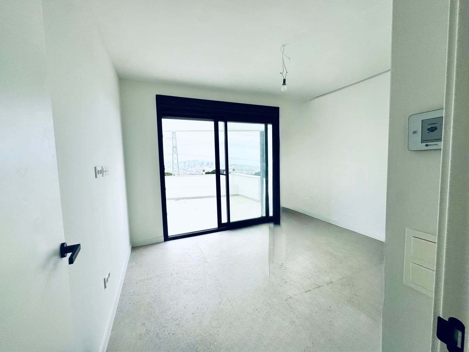 4 quarto Moradia para venda em Alhaurin de la Torre - 890 000 € (Ref: 8735797)