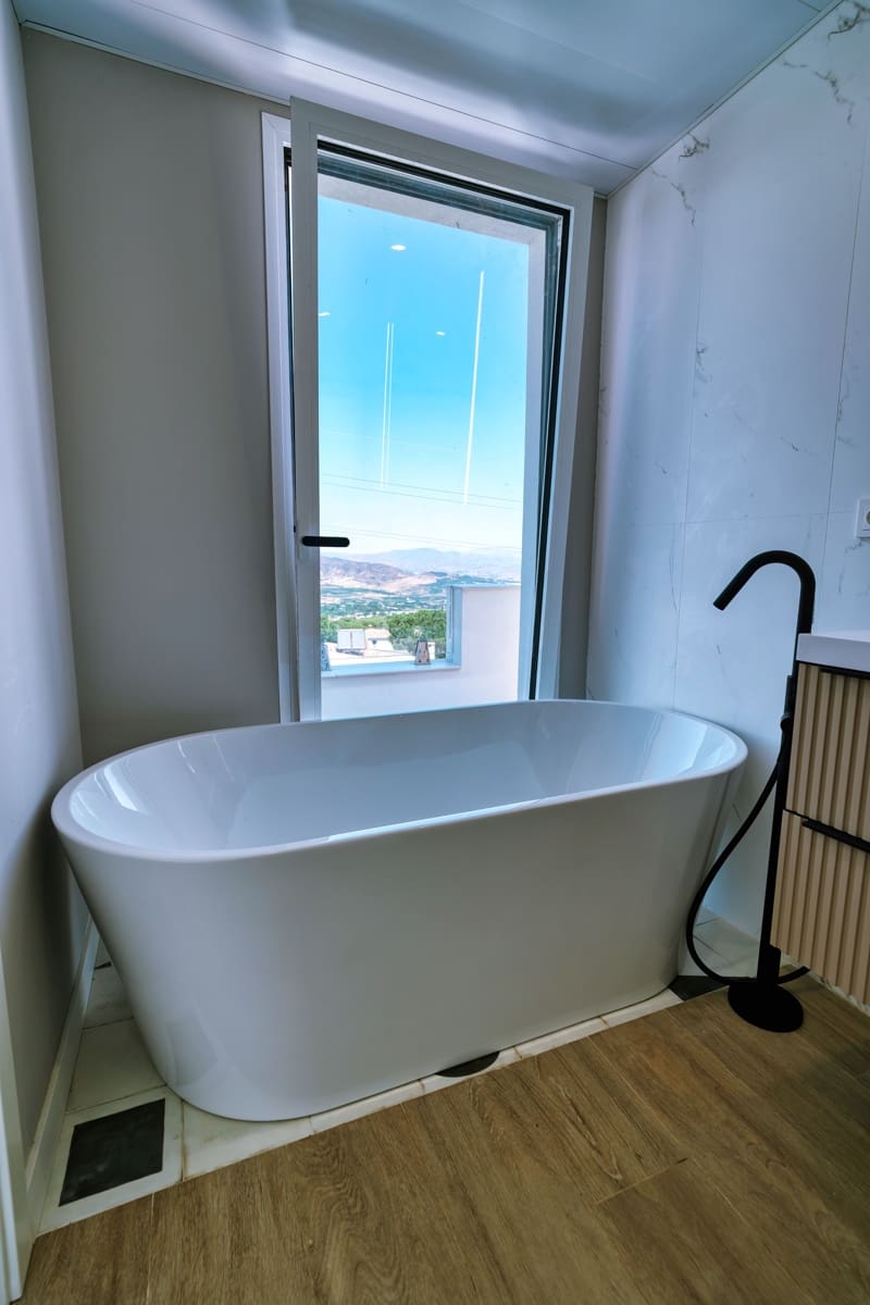 Chalet de 4 habitaciones en Alhaurín de la Torre en venta - 890.000 € (Ref: 8735797)