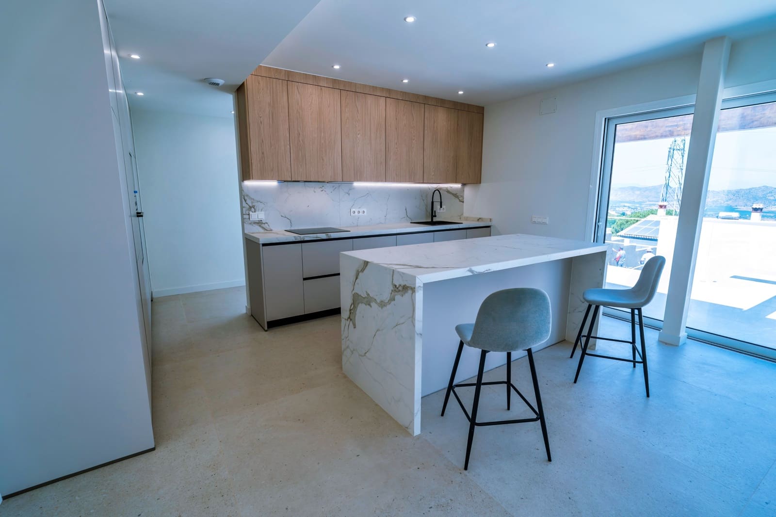 Chalet de 4 habitaciones en Alhaurín de la Torre en venta - 890.000 € (Ref: 8735797)