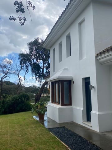 5 soverom Hus til salgs i Sotogrande, San Roque med svømmebasseng - € 2 500 000 (Ref: 8737117)