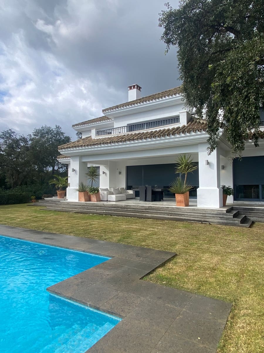 5 soveværelse Byhus til salg i Sotogrande med swimmingpool - € 2.500.000 (Ref: 8737117)