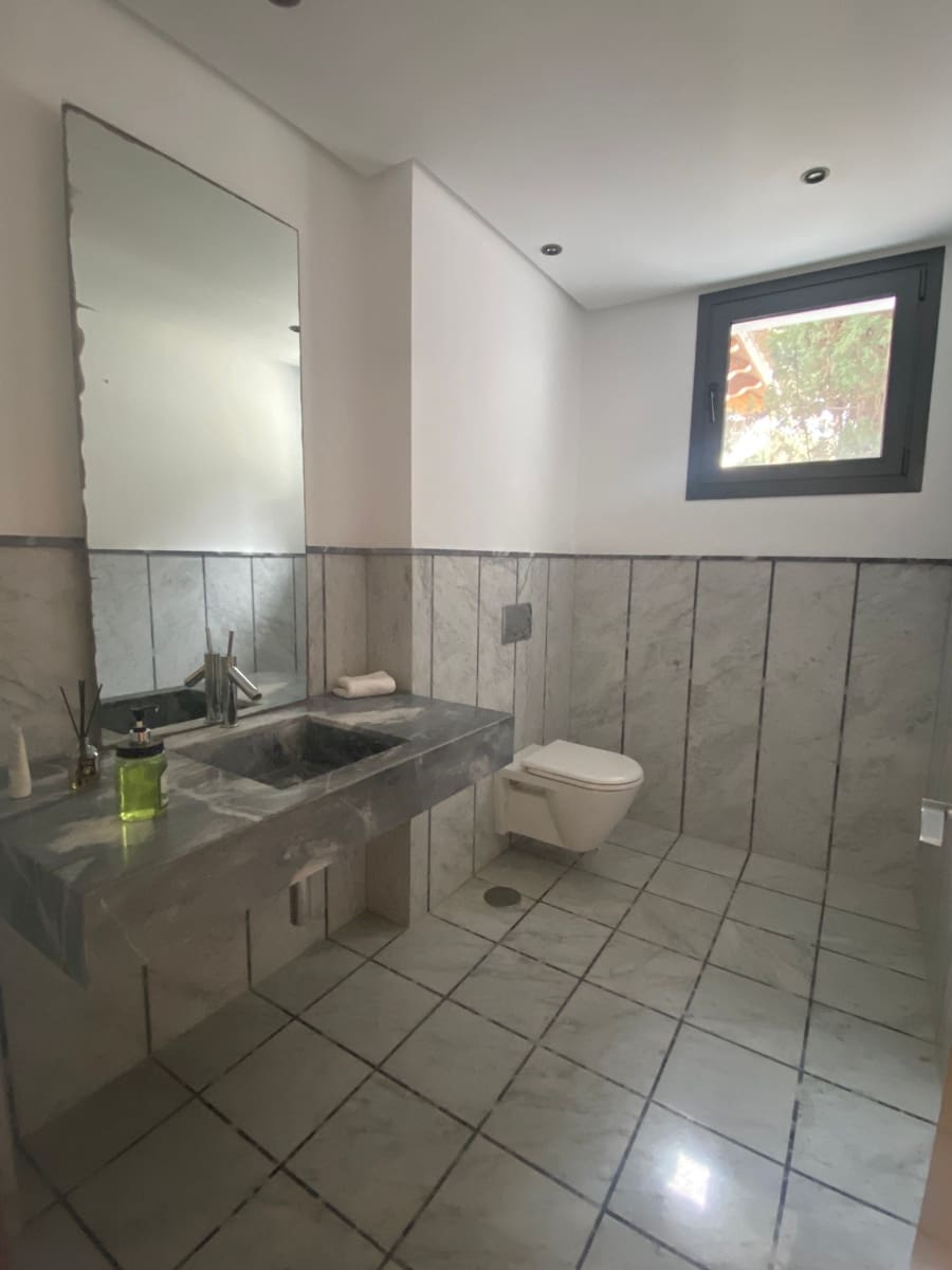 5 soveværelse Byhus til salg i Sotogrande med swimmingpool - € 2.500.000 (Ref: 8737117)