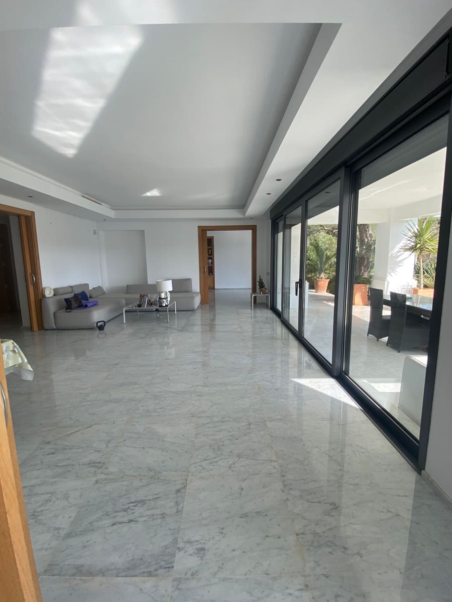 5 soveværelse Byhus til salg i Sotogrande med swimmingpool - € 2.500.000 (Ref: 8737117)