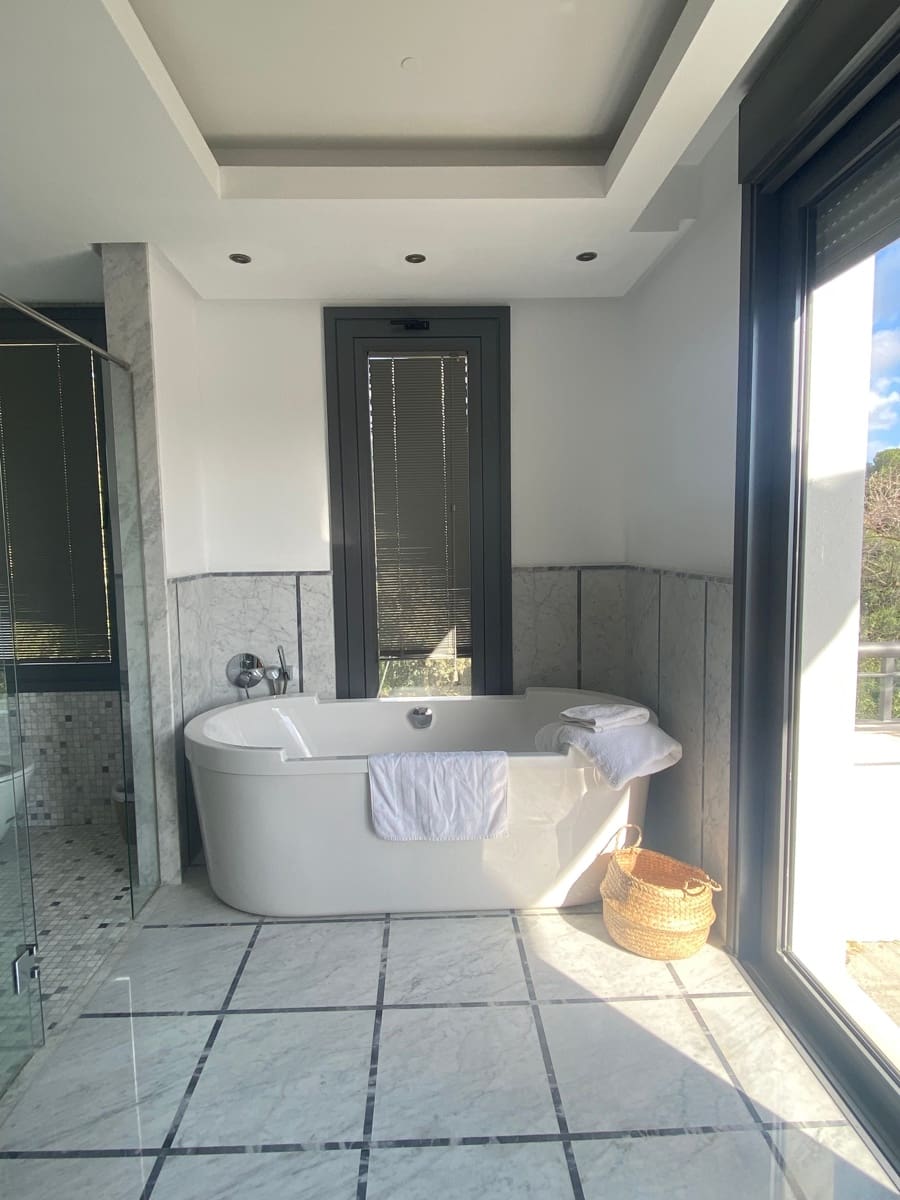 5 soveværelse Byhus til salg i Sotogrande med swimmingpool - € 2.500.000 (Ref: 8737117)