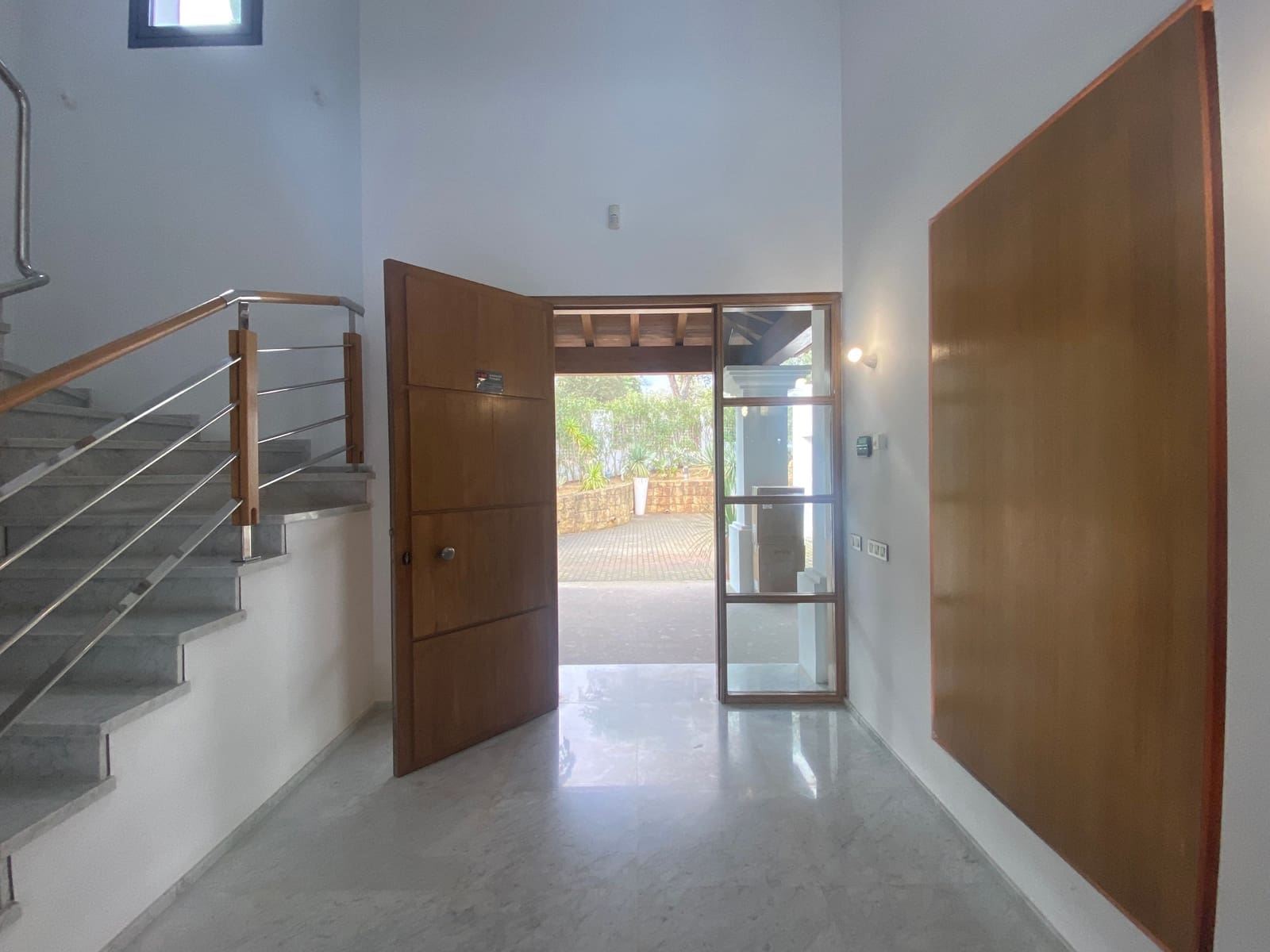 5 soveværelse Byhus til salg i Sotogrande med swimmingpool - € 2.500.000 (Ref: 8737117)