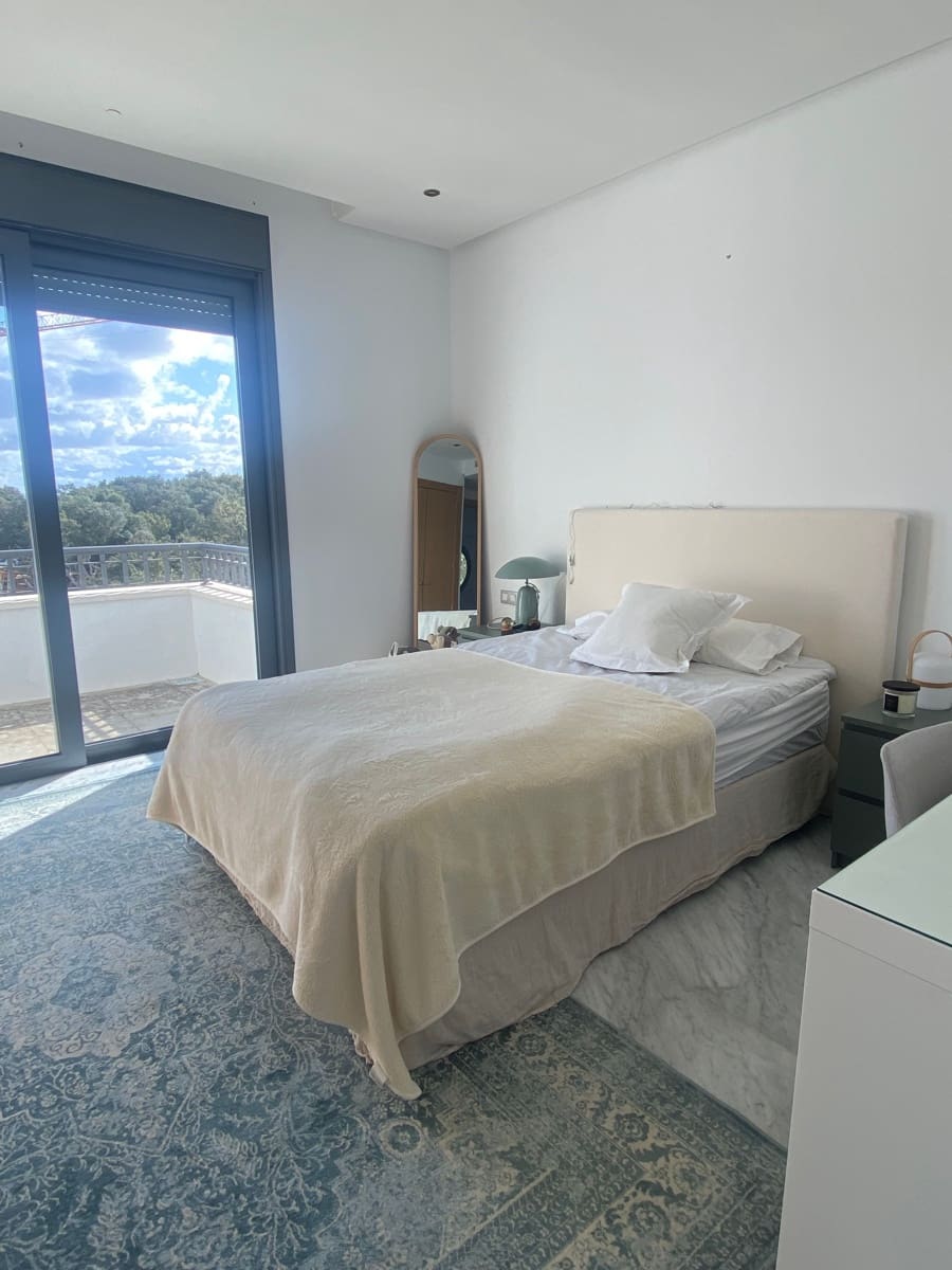 5 soveværelse Byhus til salg i Sotogrande med swimmingpool - € 2.500.000 (Ref: 8737117)