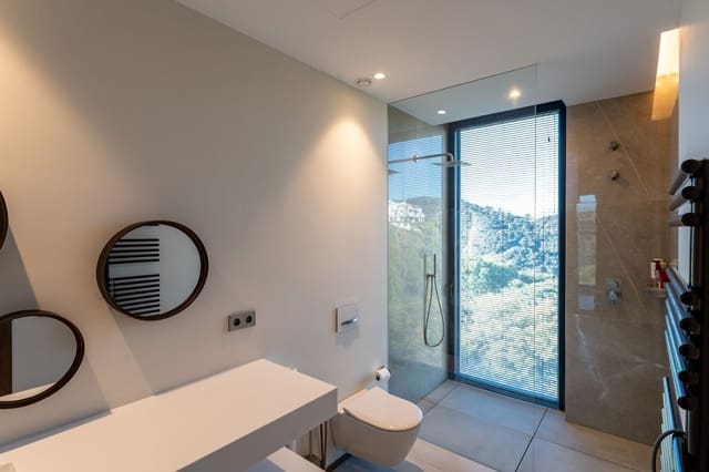 6 soverom Villa til salgs i Los Arqueros - Puerto del Almendro, Benahavís med svømmebasseng - € 5 800 000 (Ref: 8742654)