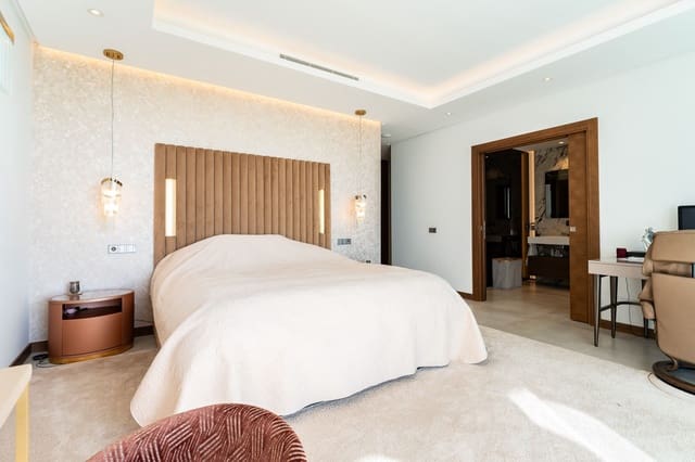 6 soverom Villa til salgs i Los Arqueros - Puerto del Almendro, Benahavís med svømmebasseng - € 5 800 000 (Ref: 8742654)