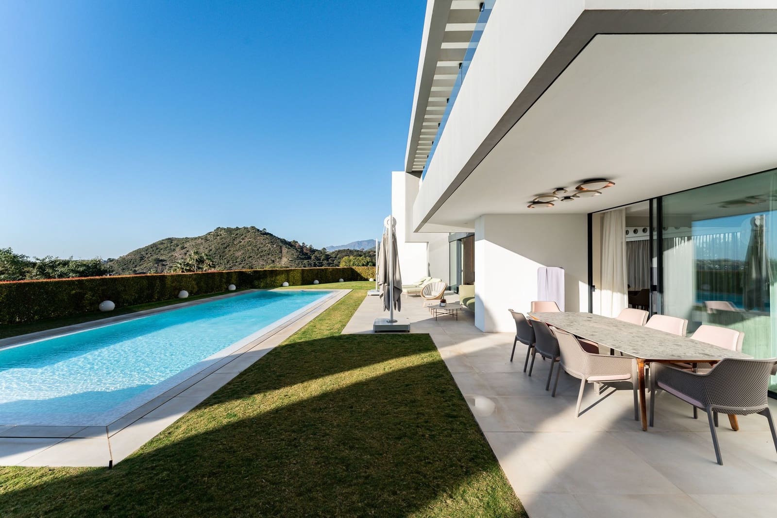 6 soveværelse Villa til salg i Benahavis med swimmingpool - € 5.800.000 (Ref: 8742654)