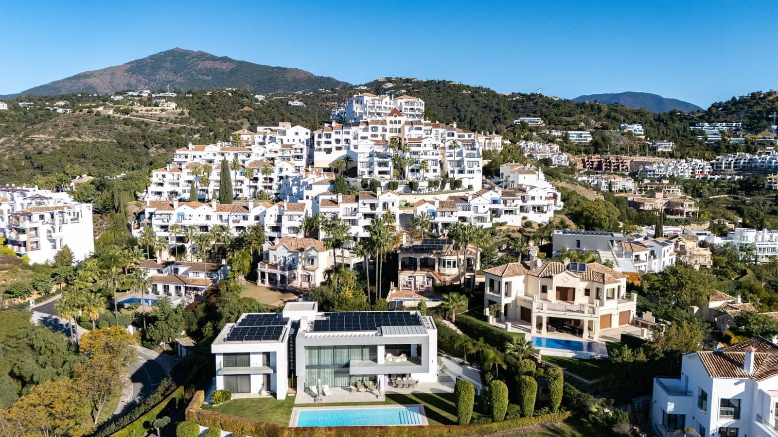 6 soveværelse Villa til salg i Benahavis med swimmingpool - € 5.800.000 (Ref: 8742654)