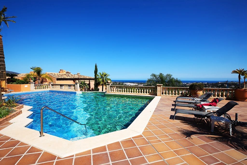 3 quarto Penthouse para venda em Marbella com piscina - 1 144 000 € (Ref: 8765529)