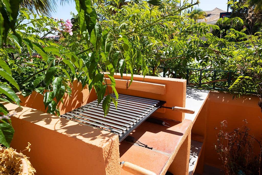 3 quarto Penthouse para venda em Marbella com piscina - 1 144 000 € (Ref: 8765529)