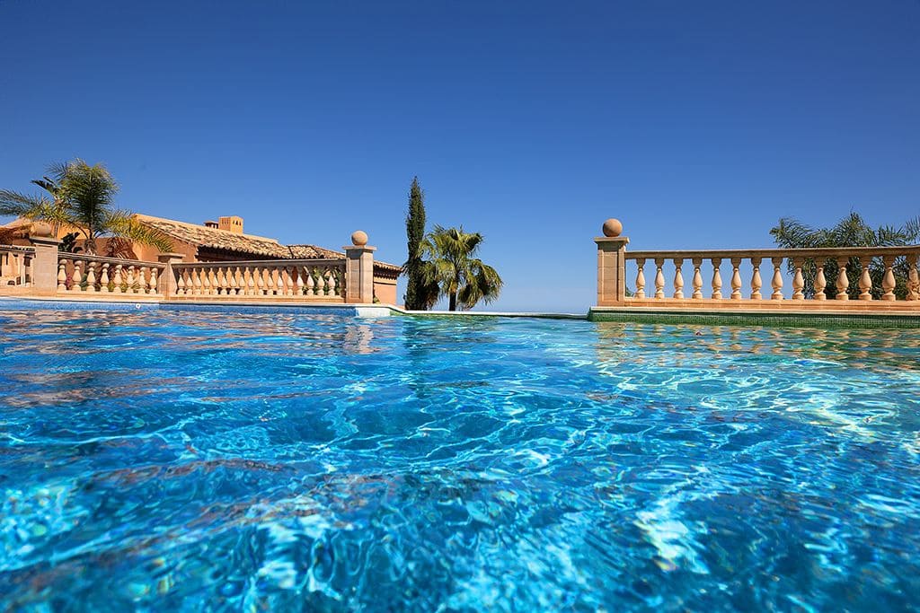 3 quarto Penthouse para venda em Marbella com piscina - 1 144 000 € (Ref: 8765529)