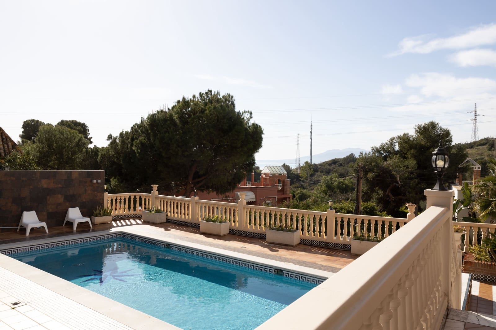 6 soveværelse Byhus til salg i Malaga by med swimmingpool - € 3.450.000 (Ref: 8765530)