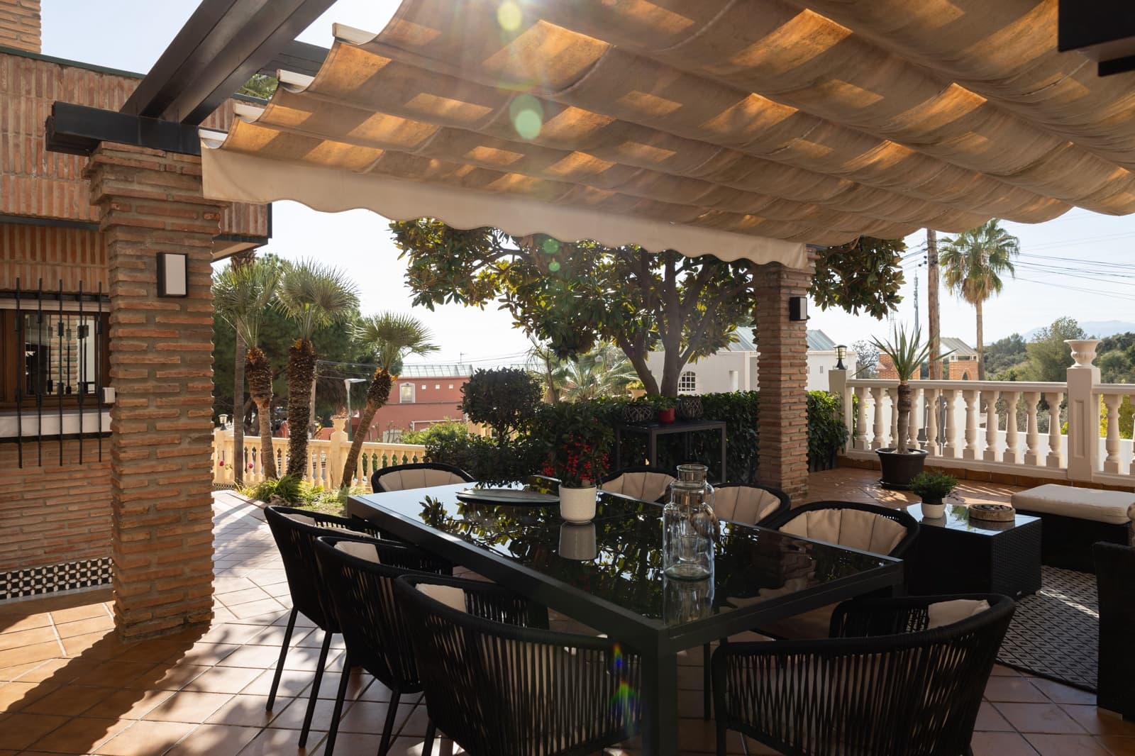 6 soveværelse Byhus til salg i Malaga by med swimmingpool - € 3.450.000 (Ref: 8765530)