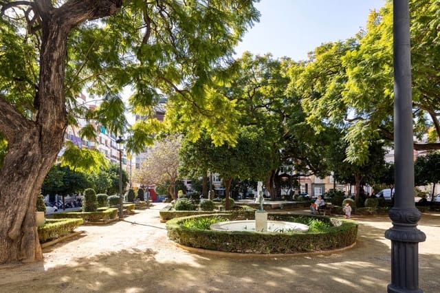 2 soveværelse Lejlighed til salg i Lagunillas, Málaga by - € 390.000 (Ref: 8771141)