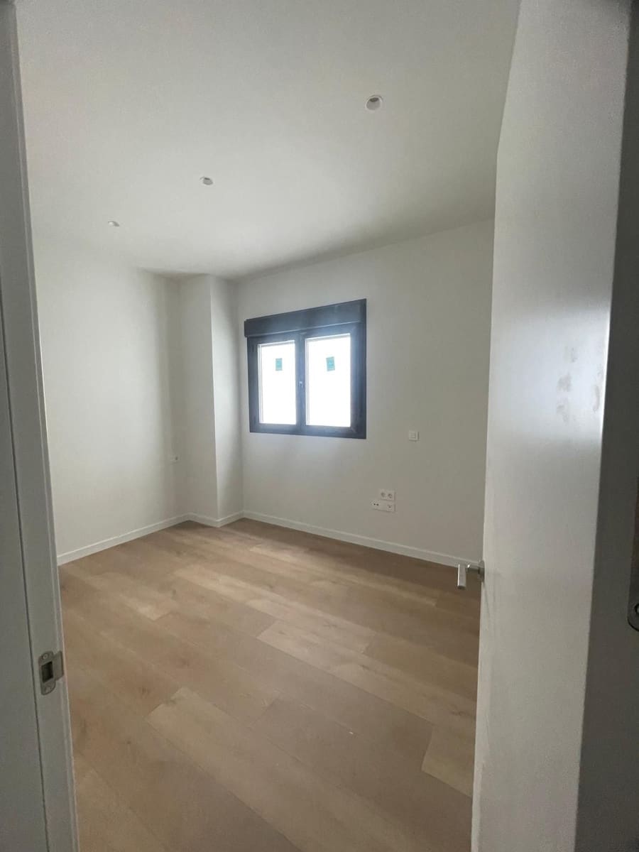 2 soveværelse Lejlighed til salg i Malaga by - € 390.000 (Ref: 8771141)