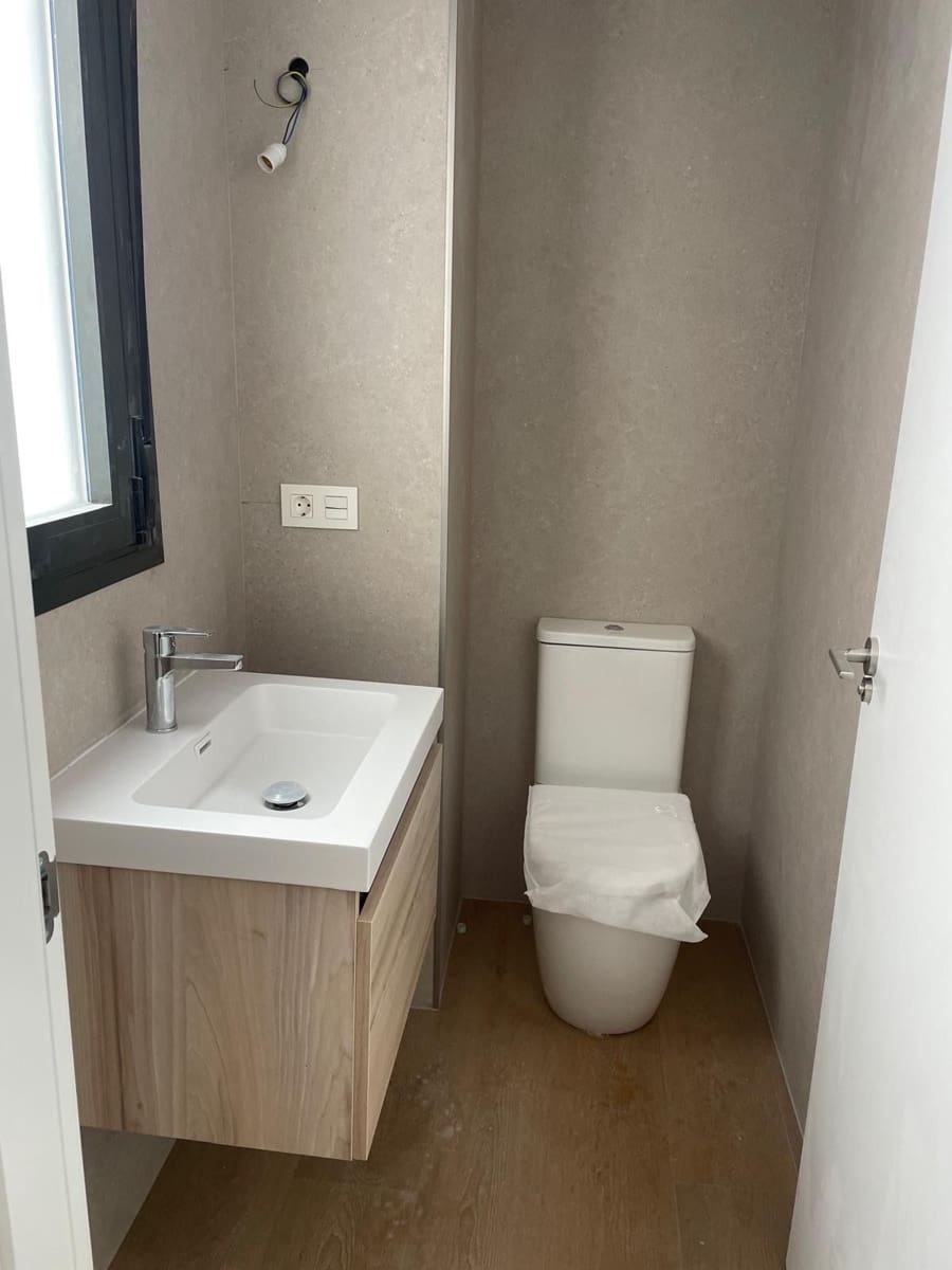 2 soveværelse Lejlighed til salg i Malaga by - € 390.000 (Ref: 8771141)