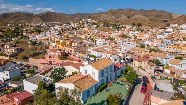 12 makuuhuone Omakotitalo myytävänä paikassa Fuente Alegre, Málaga kaupunki - 1 005 000 € (Ref: 8774734)