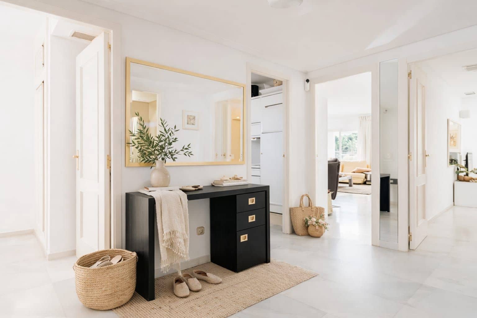 3 bedroom Apartment for sale in San Pedro de Alcantara with pool - € 979,000 (Ref: 8774867)