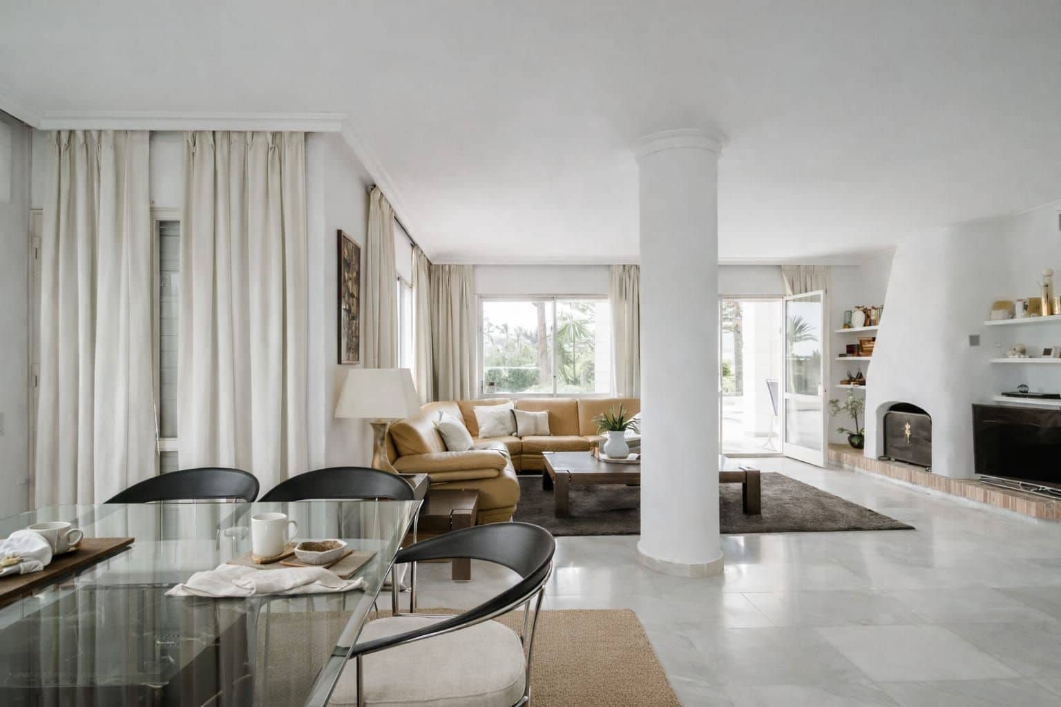 3 bedroom Apartment for sale in San Pedro de Alcantara with pool - € 979,000 (Ref: 8774867)