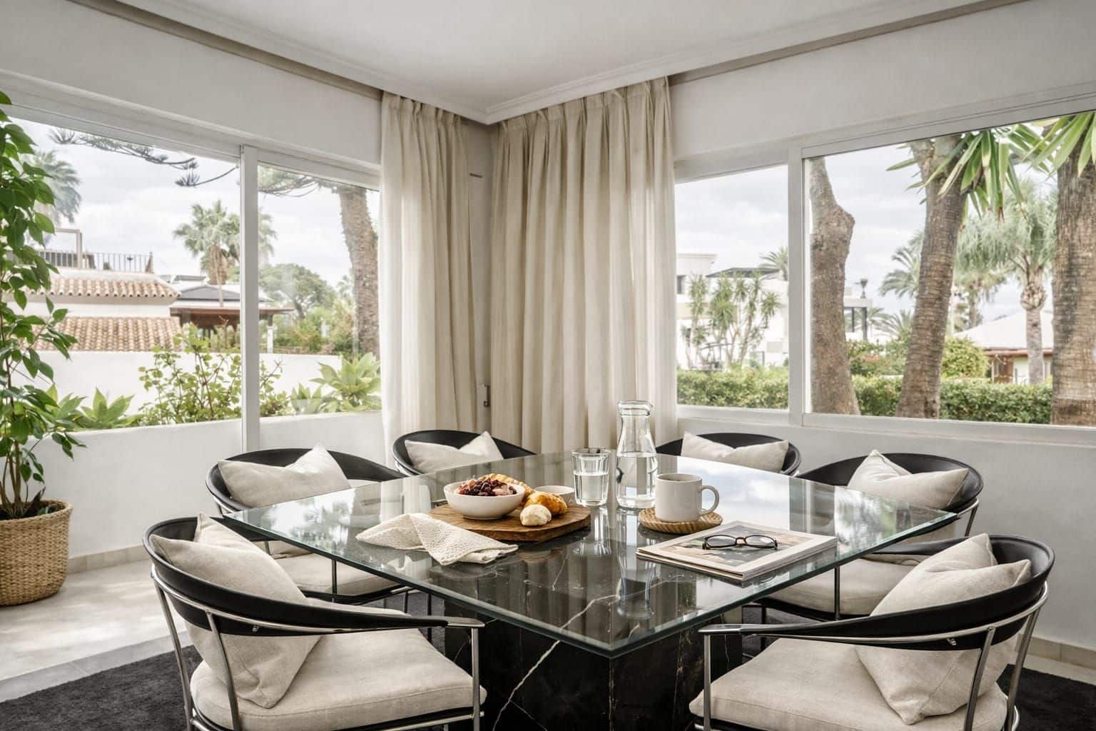 3 bedroom Apartment for sale in San Pedro de Alcantara with pool - € 979,000 (Ref: 8774867)