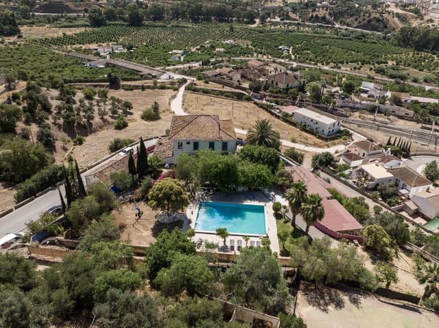 10 sypialnia Finka/Dom wiejski na sprzedaż w Alora z basenem - 649 000 € (Ref: 8785610)