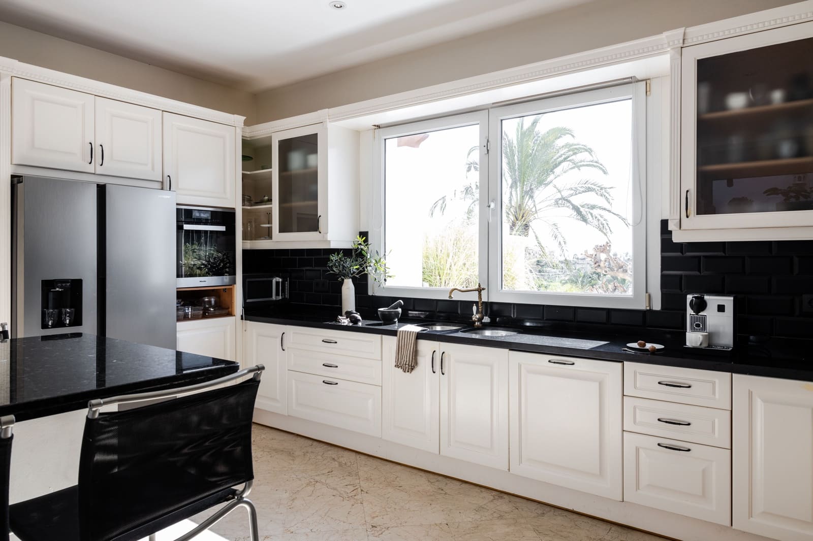 5 sypialnia Willa na sprzedaż w Estepona z basenem - 1 699 000 € (Ref: 8788719)