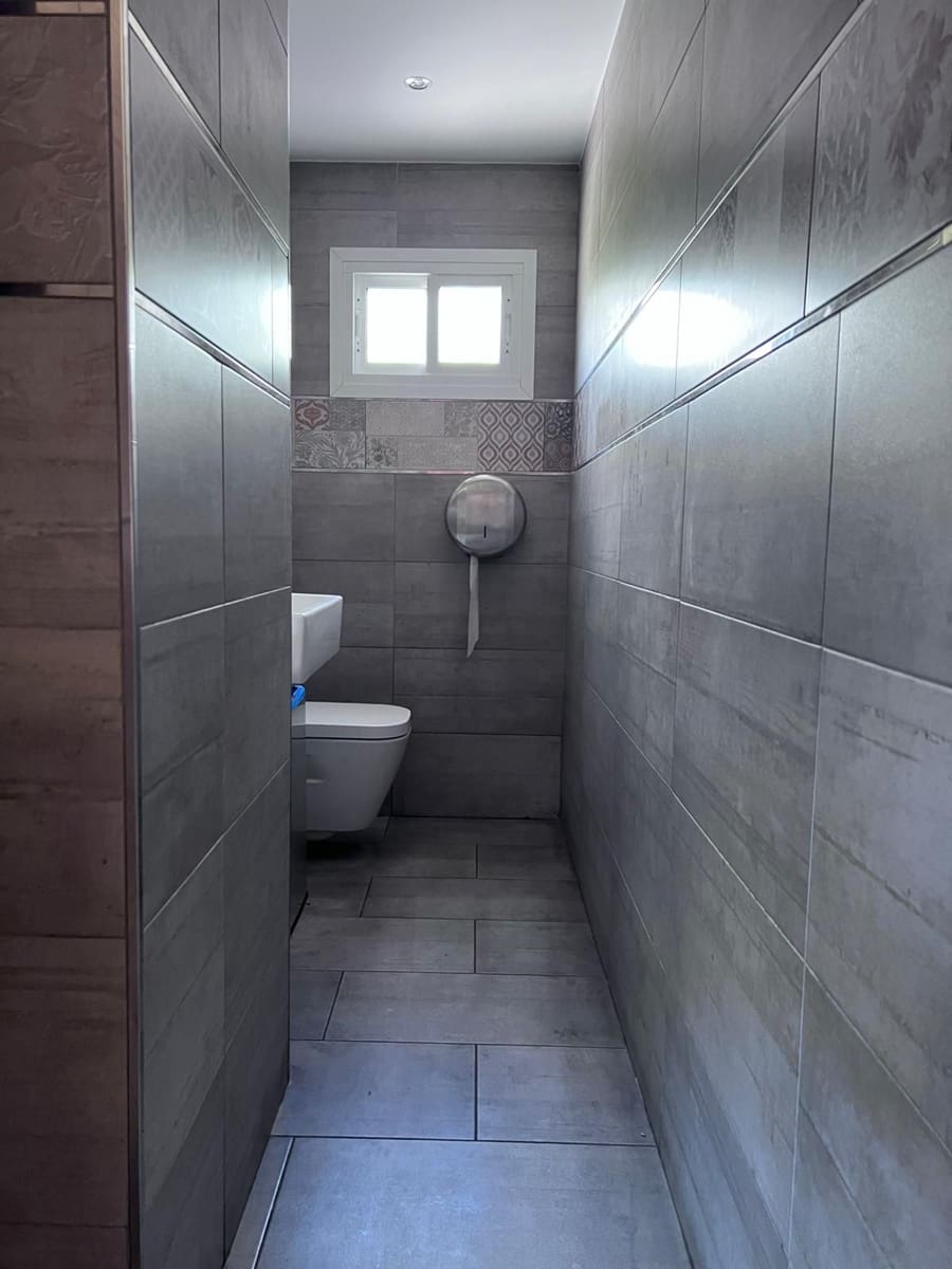 4 soveværelse Restaurant/Bar til salg i Malaga by - € 1.260.000 (Ref: 8800136)