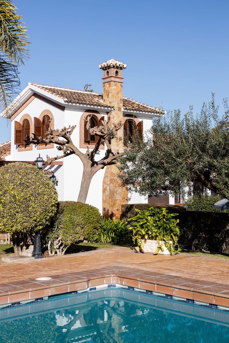 5 quarto Casa em Banda para venda em Alhaurin el Grande com piscina - 1 280 000 € (Ref: 8800502)