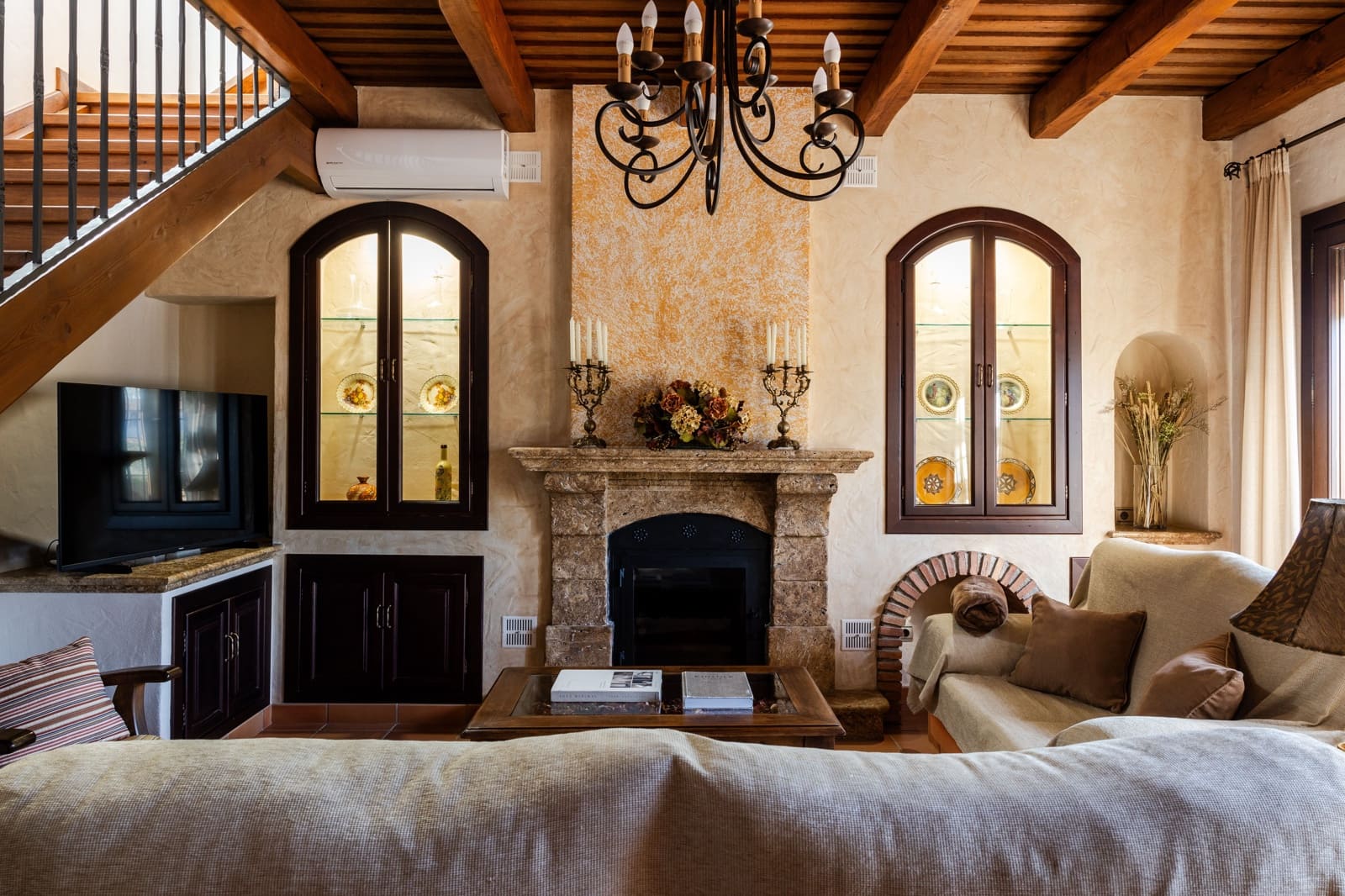 5 quarto Casa em Banda para venda em Alhaurin el Grande com piscina - 1 280 000 € (Ref: 8800502)