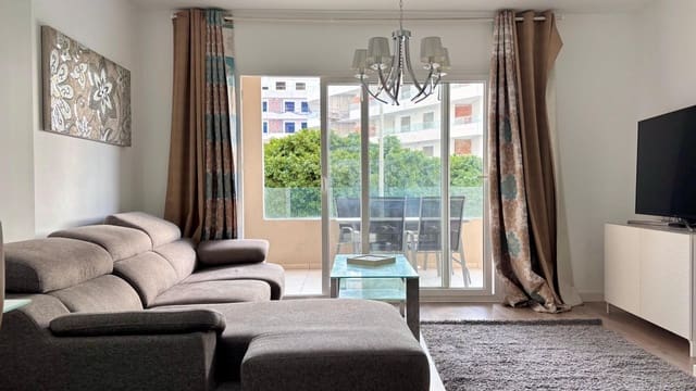 3 bedroom Apartment for sale in Marbella with pool - € 445,000 (Ref: 8800506)