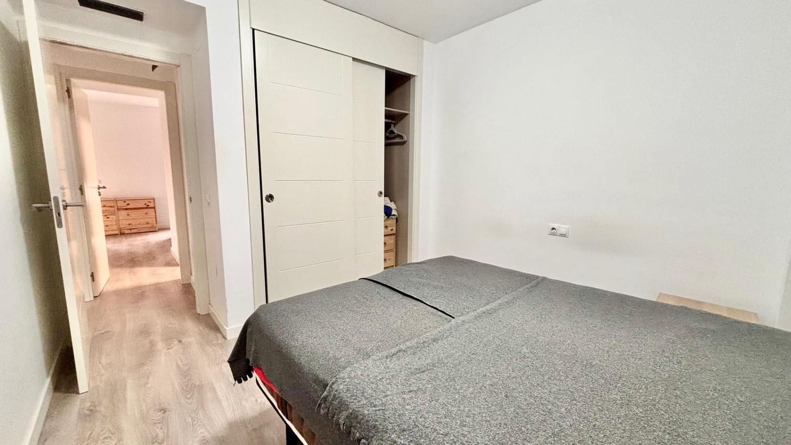 3 bedroom Apartment for sale in Marbella with pool - € 445,000 (Ref: 8800506)