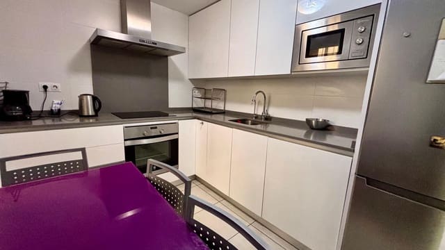 3 bedroom Apartment for sale in Marbella with pool - € 445,000 (Ref: 8800506)