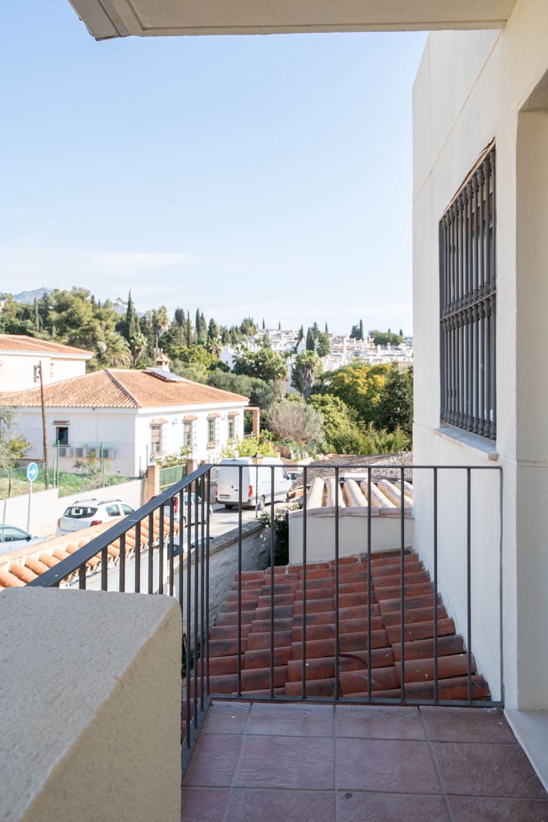 3 soveværelse Byhus til salg i Mijas Costa med swimmingpool - € 650.000 (Ref: 8824352)