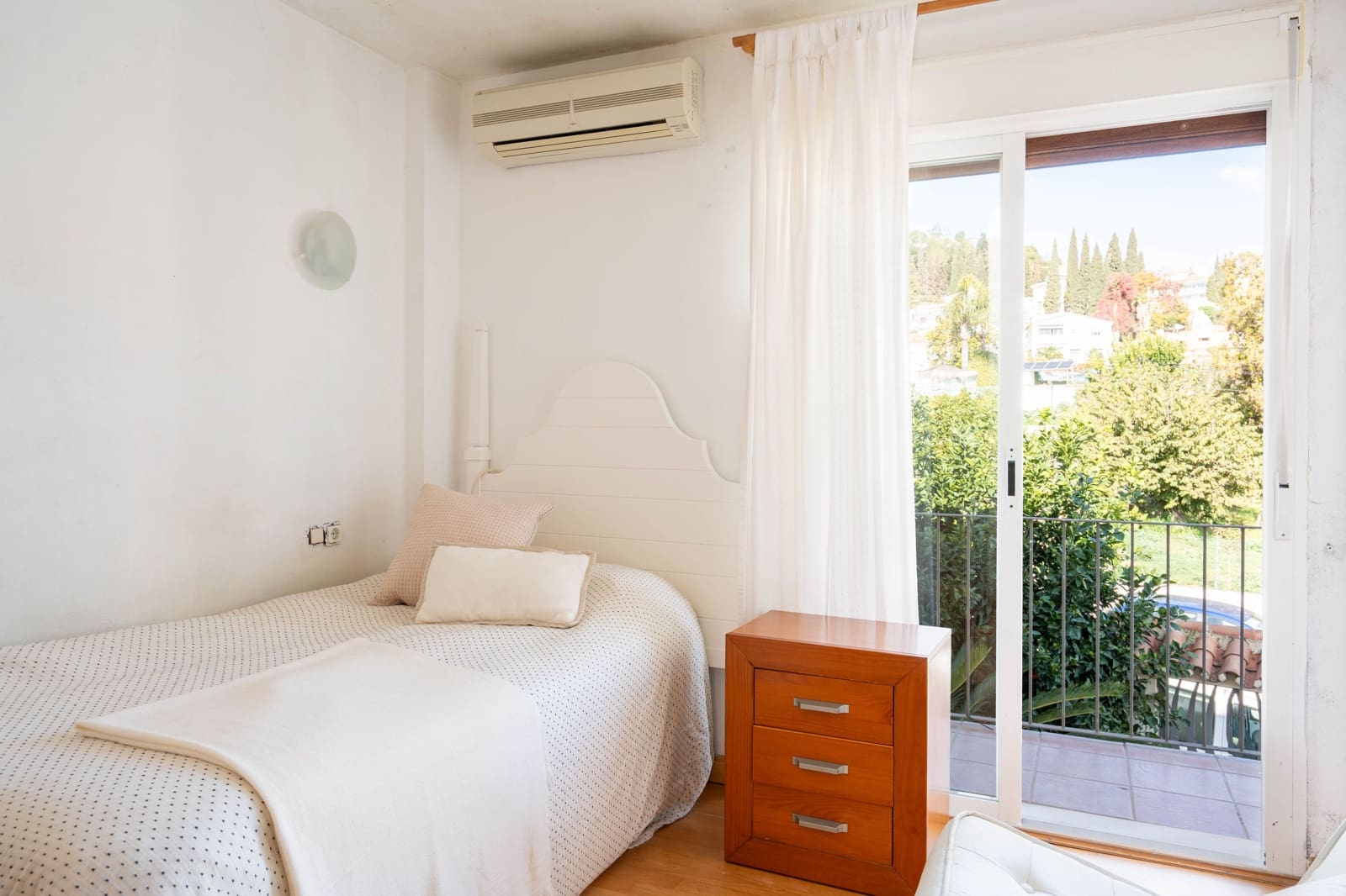 3 soveværelse Byhus til salg i Mijas Costa med swimmingpool - € 650.000 (Ref: 8824352)