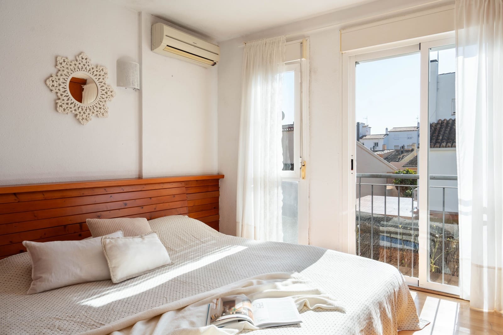 3 soveværelse Byhus til salg i Mijas Costa med swimmingpool - € 650.000 (Ref: 8824352)