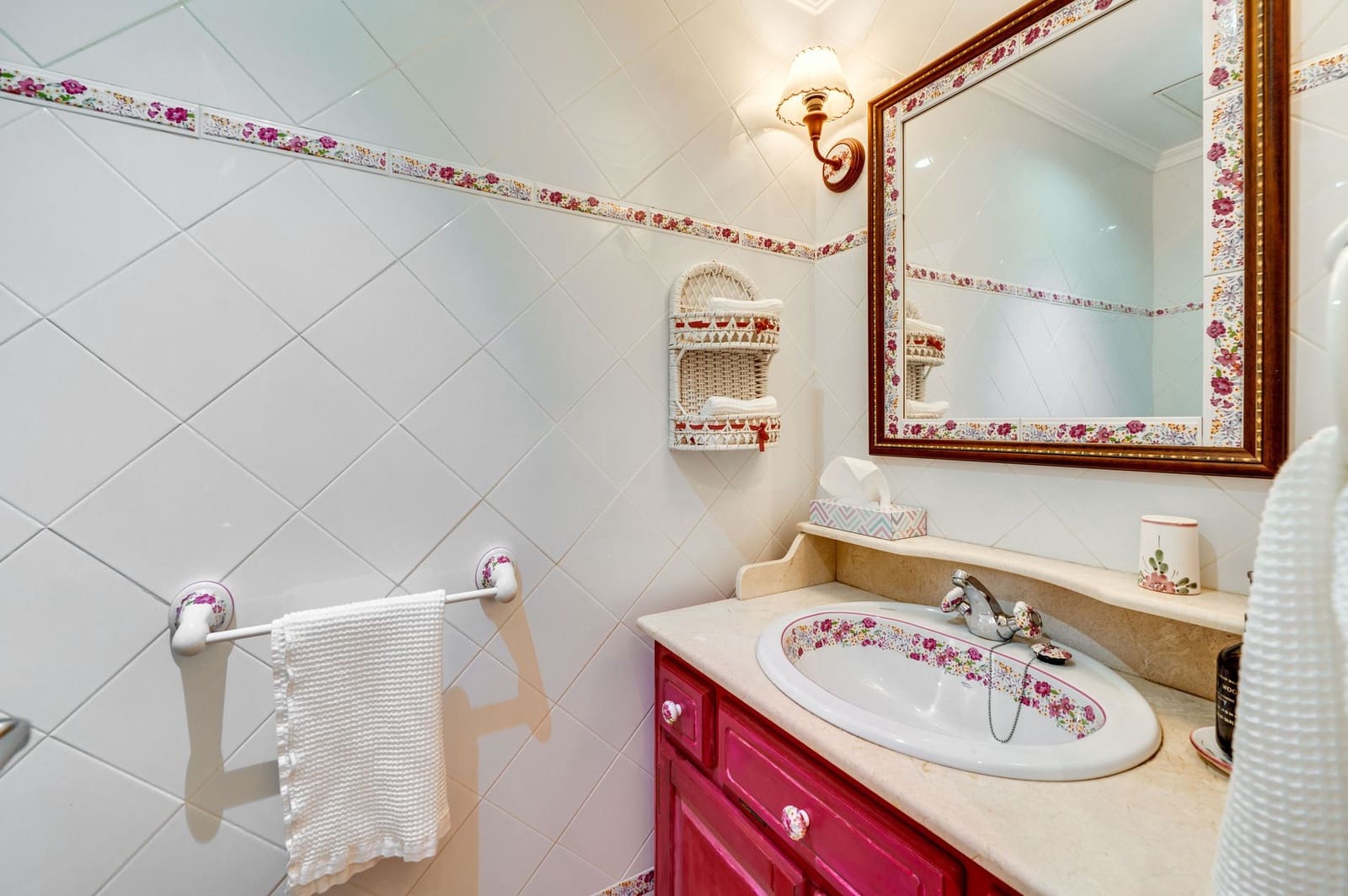 5 makuuhuone Huvila myytävänä paikassa Marbella mukana uima-altaan - 2 590 000 € (Ref: 8826841)