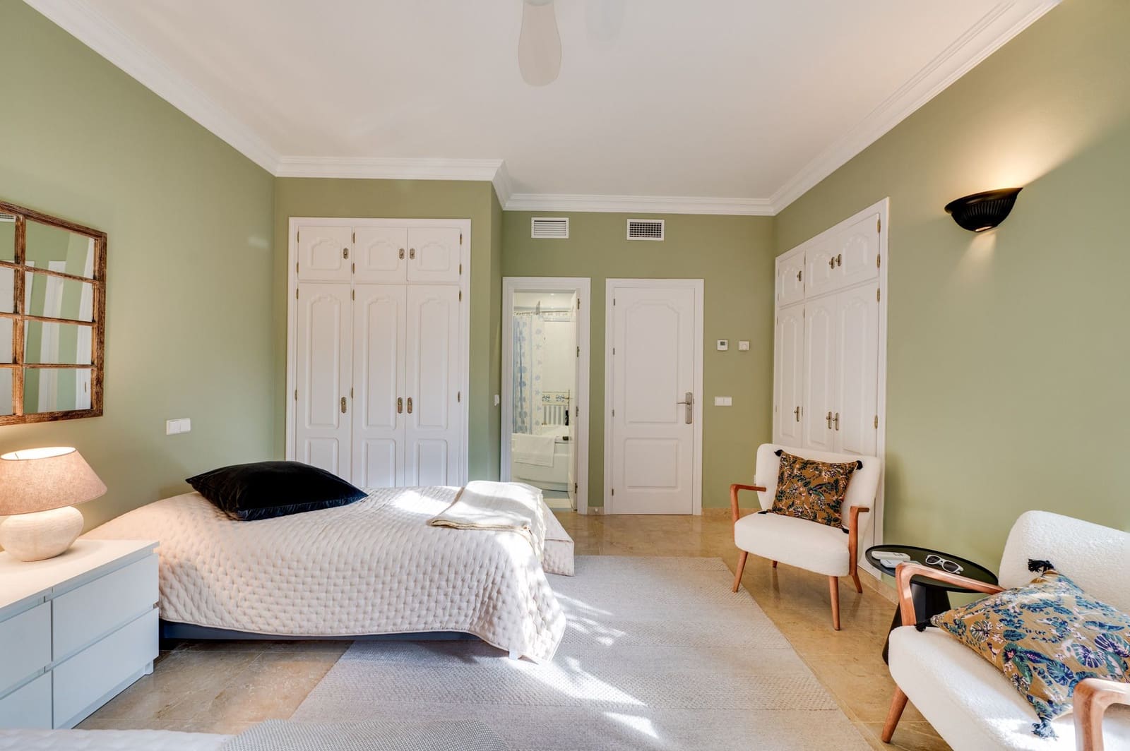 5 makuuhuone Huvila myytävänä paikassa Marbella mukana uima-altaan - 2 590 000 € (Ref: 8826841)