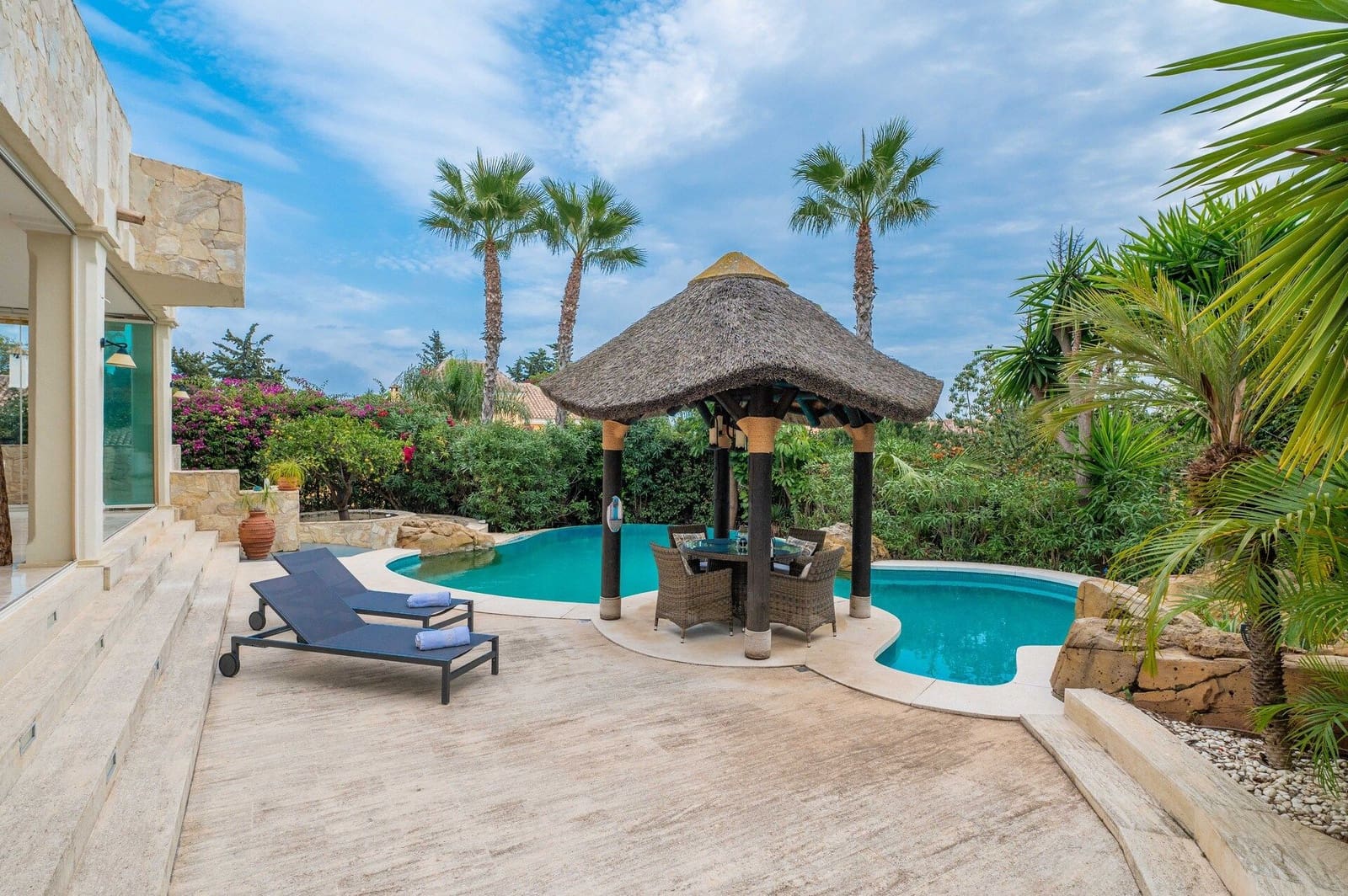 5 makuuhuone Huvila myytävänä paikassa Marbella mukana uima-altaan - 2 590 000 € (Ref: 8826841)