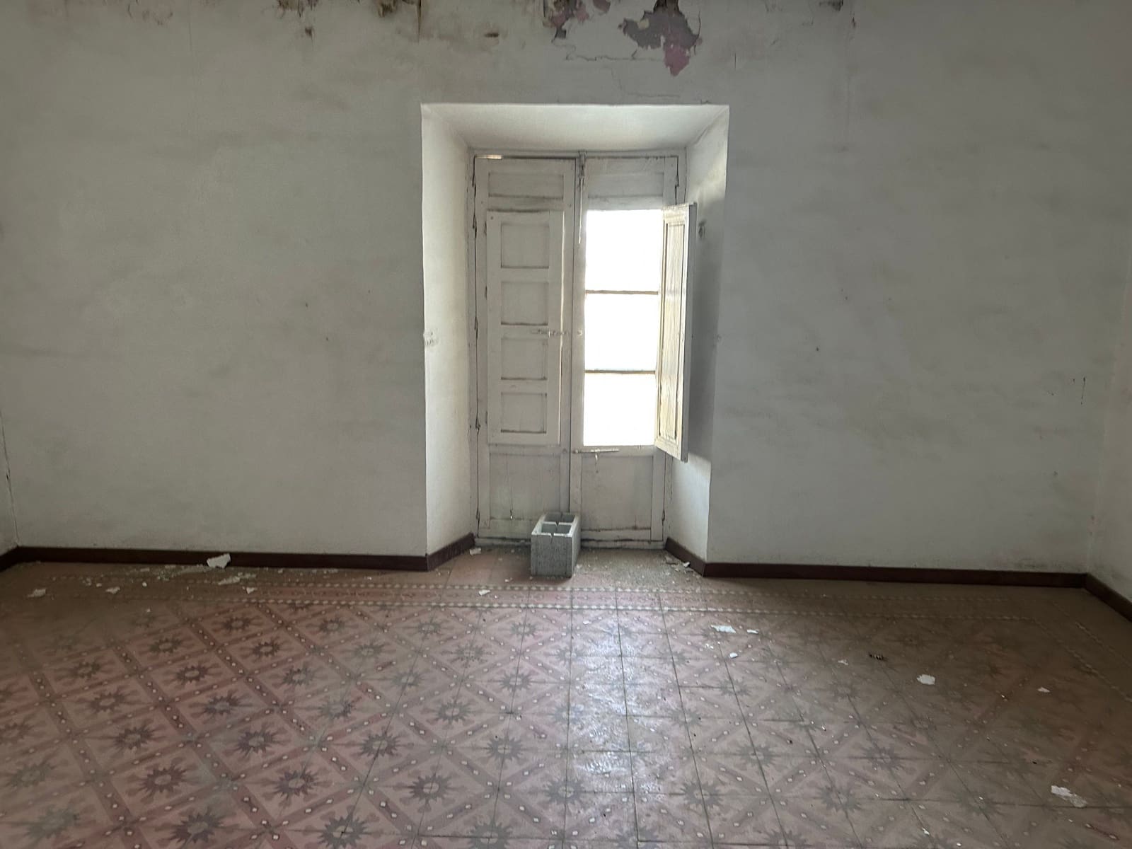 Townhouse for sale in Velez-Malaga - € 375,000 (Ref: 8844833)