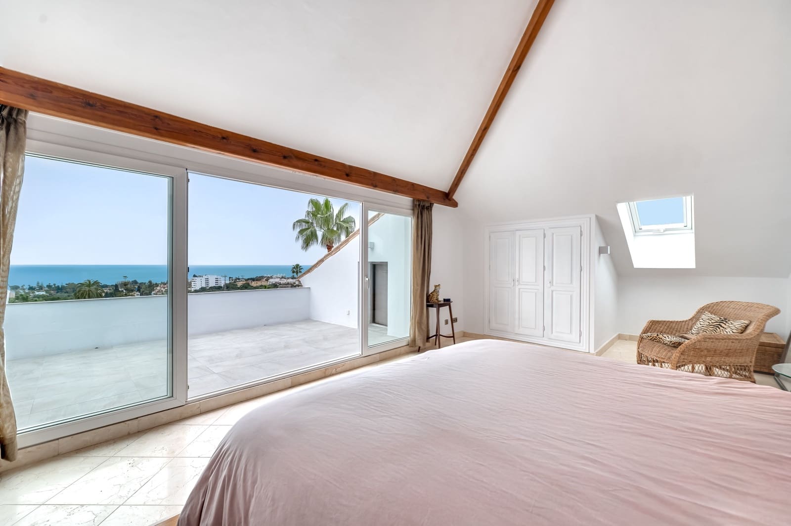 4 sovrum Villa till salu i Marbella med pool - 2 150 000 € (Ref: 8847086)