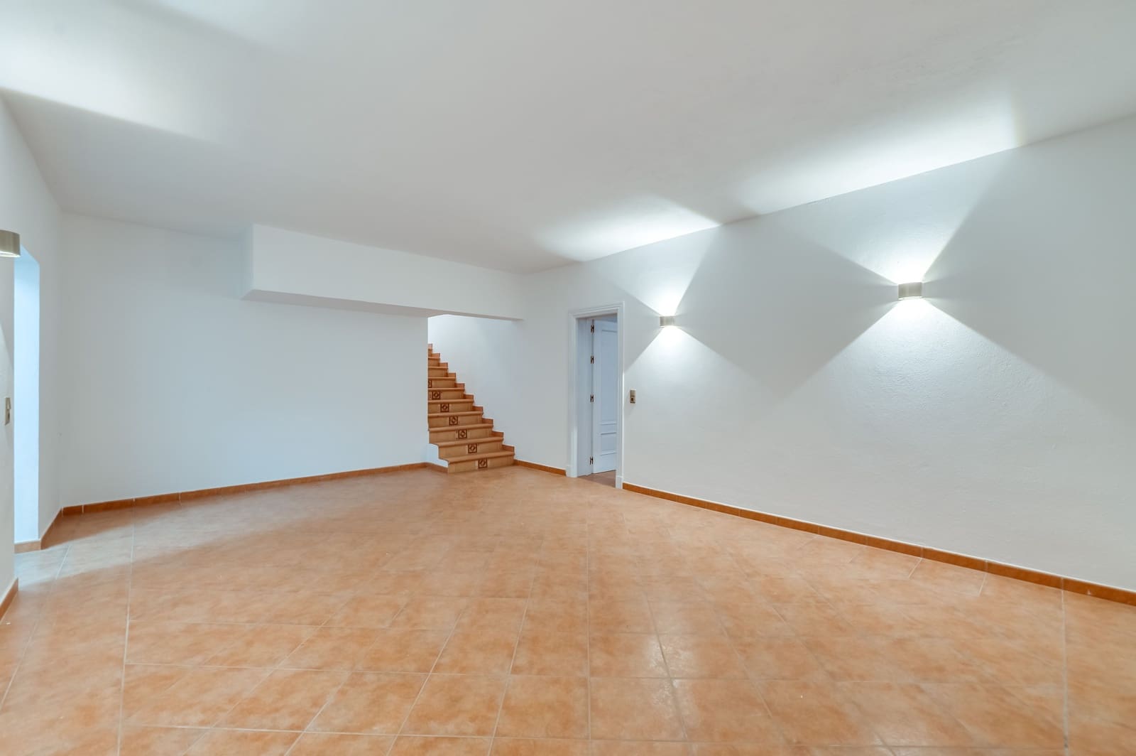 4 sovrum Villa till salu i Marbella med pool - 2 150 000 € (Ref: 8847086)