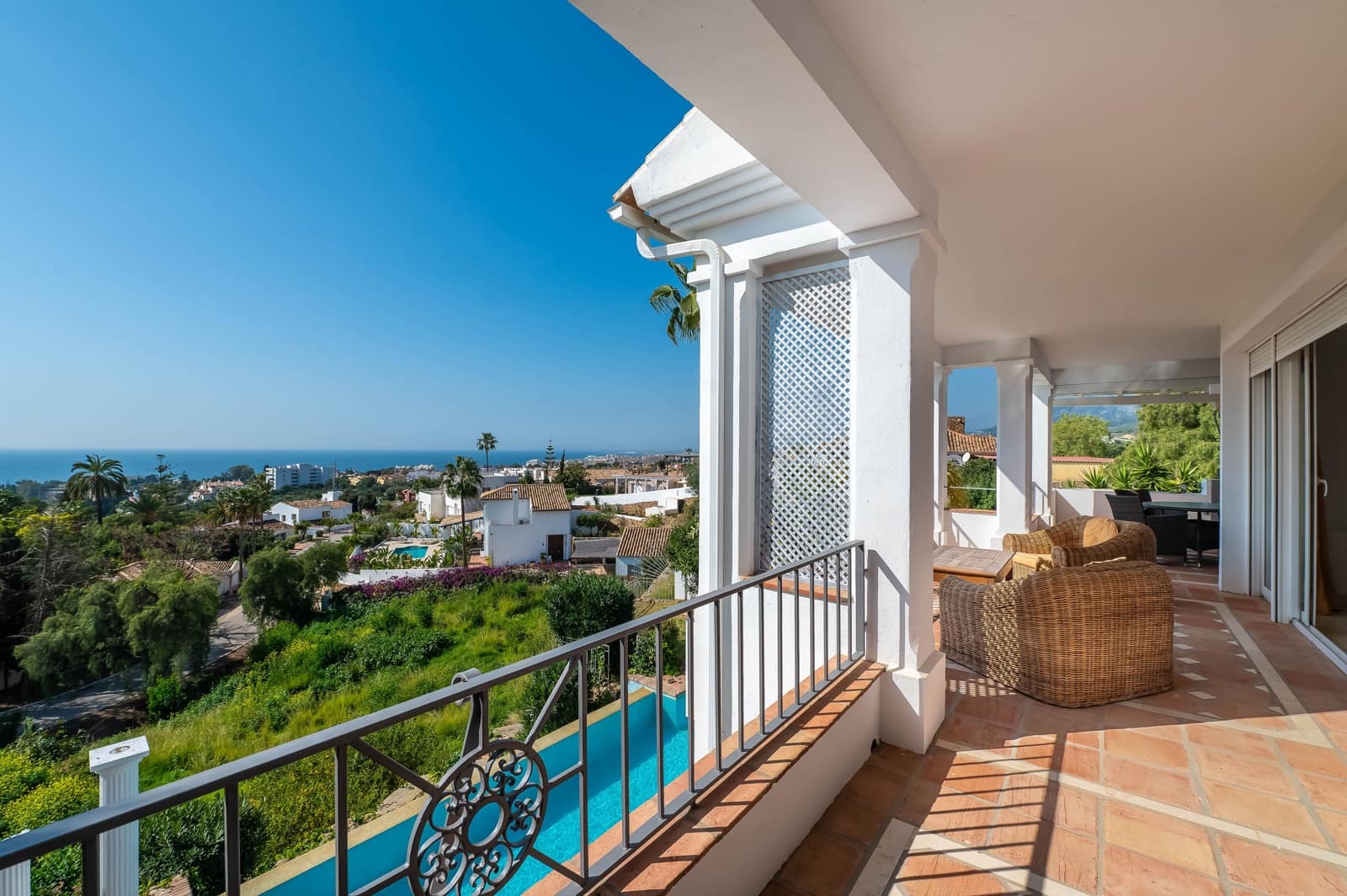 4 sovrum Villa till salu i Marbella med pool - 2 150 000 € (Ref: 8847086)
