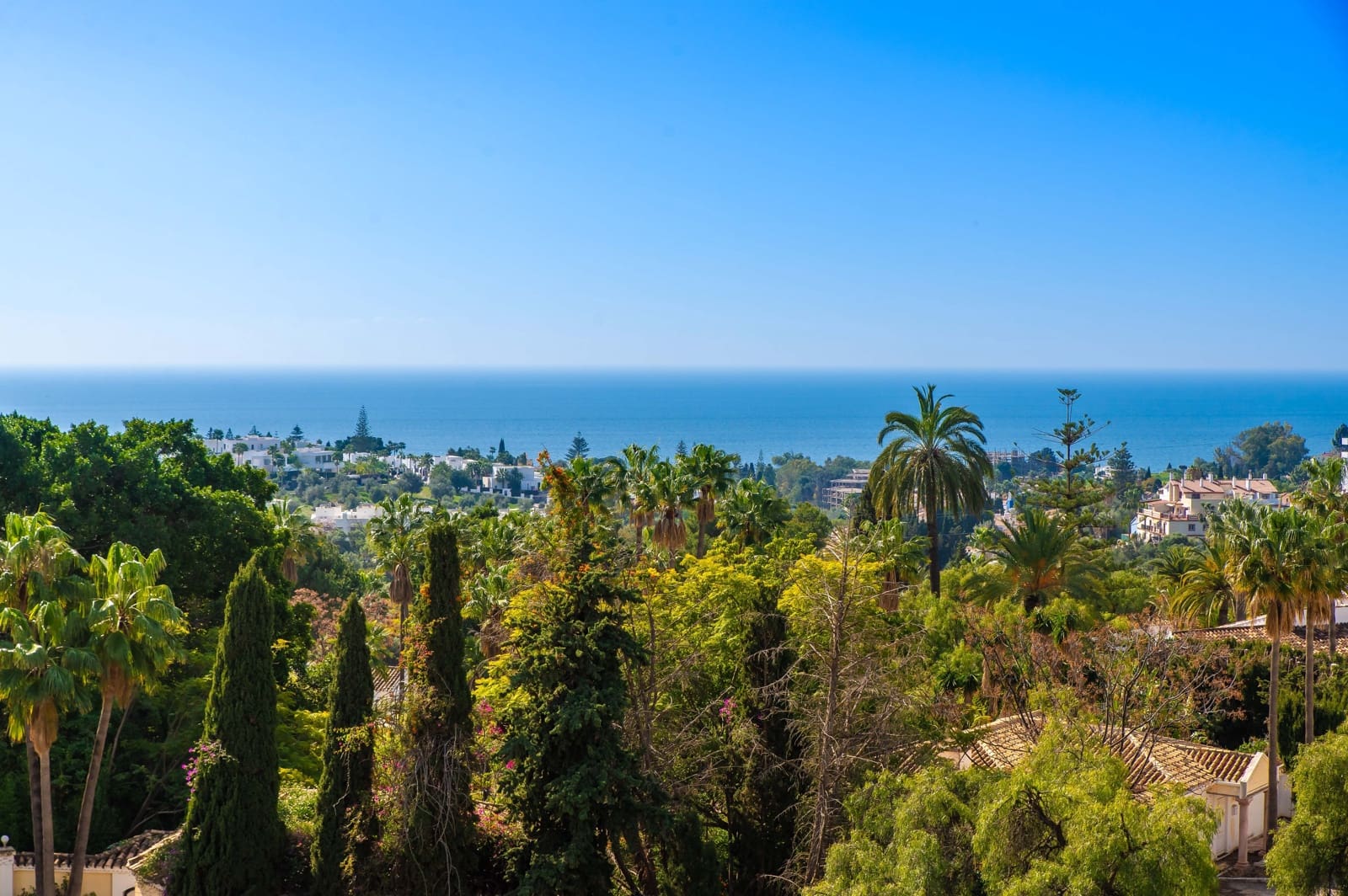 4 sovrum Villa till salu i Marbella med pool - 2 150 000 € (Ref: 8847086)